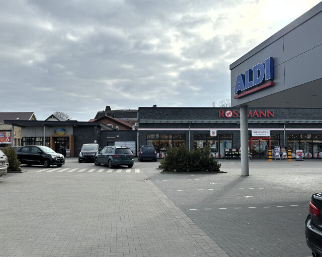 Albersdorf grocery centre.