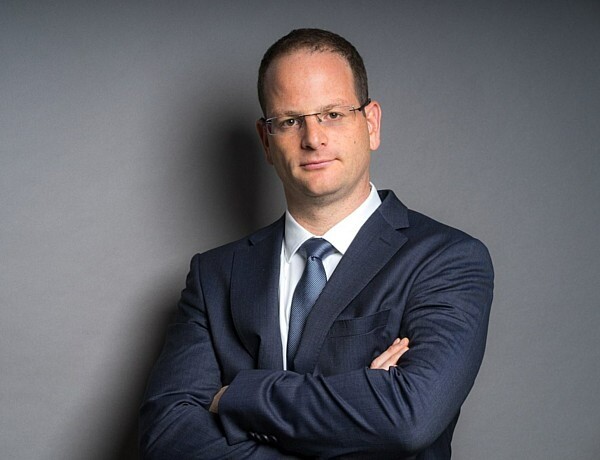 D&aacute;niel Jellinek