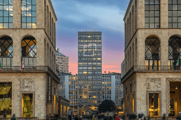 Italian real estate market dils