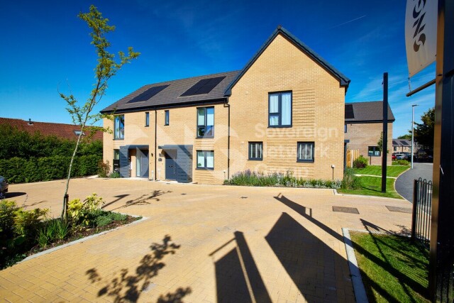 Lloyds &pound;100m retrofit loan