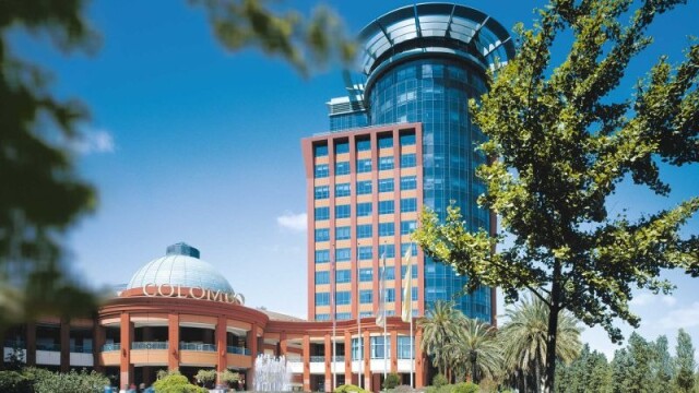 Torre Oriente office tower