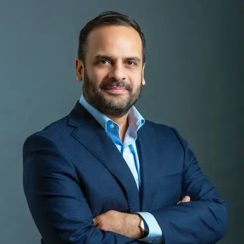 Vikram kohli headshot 1680x1680 v3