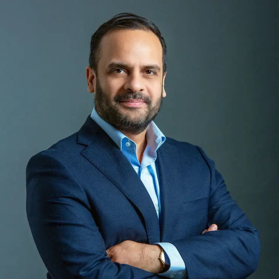 Vikram kohli headshot 1680x1680 v3